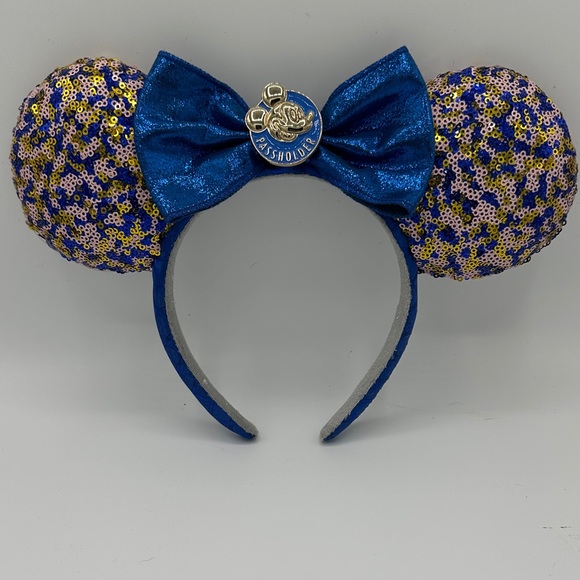 Disneyworld Annual Pass Blue and Purple Sequin Mouse Ears Headband - Picture 1 of 2